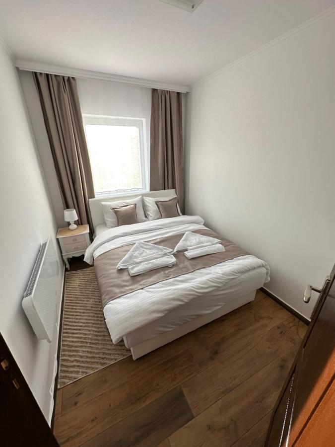 Sky Lux Apartmani Surcin Exterior photo